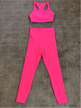 Calme by Johnny Was Hot Pink Activewear Set - Bra (XS) & Leggings (S)